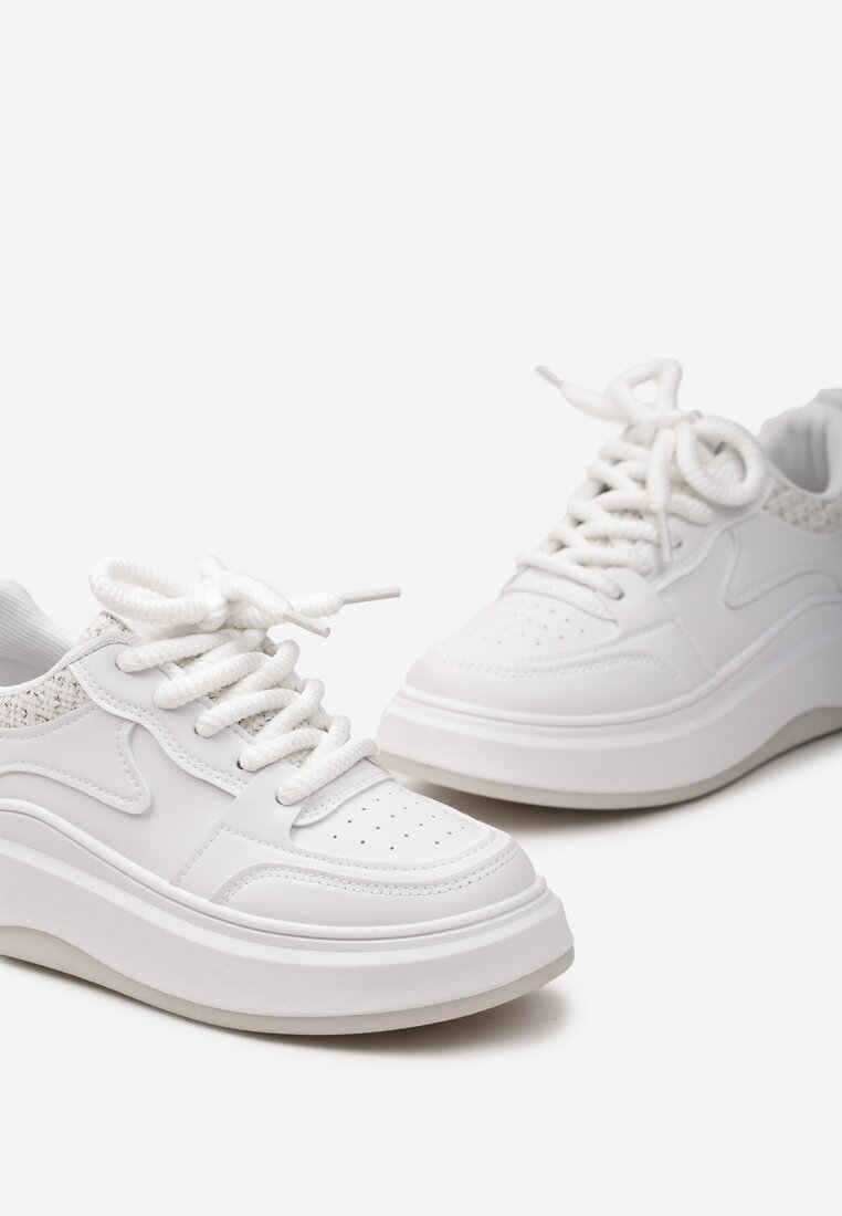 Biało-Beżowe Sneakersy na Platformie przed Kostkę z Ozdobnymi Przeszyciami Arsicada