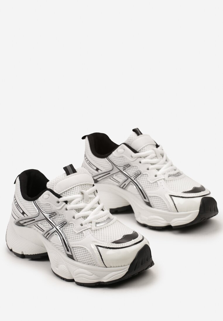 Biało-Czarne Sneakersy z Siateczkowymi Wstawkami i Tłoczoną Platformą Incassi