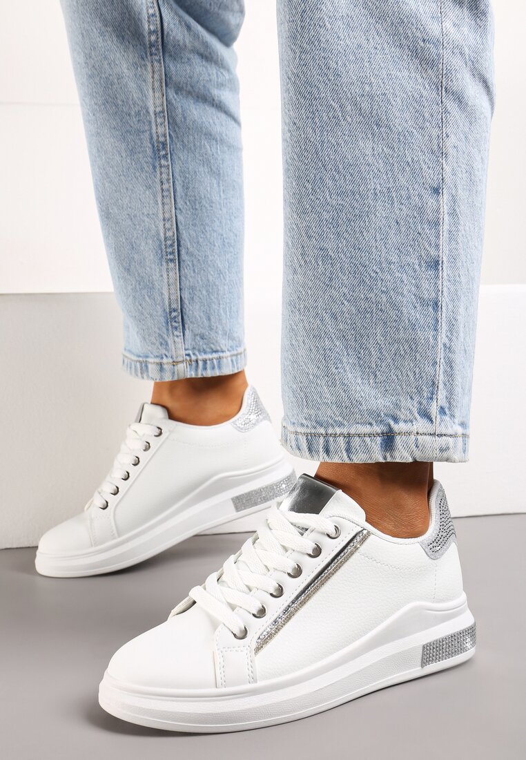 Sneakerși Alb-Argintii cu Inserții Sclipitoare și Pietre Strass Ingemi