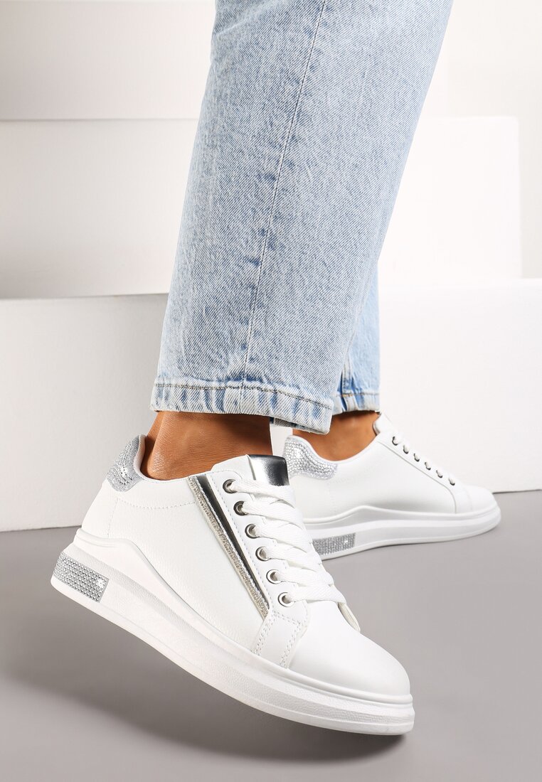 Sneakerși Alb-Argintii cu Inserții Sclipitoare și Pietre Strass Ingemi