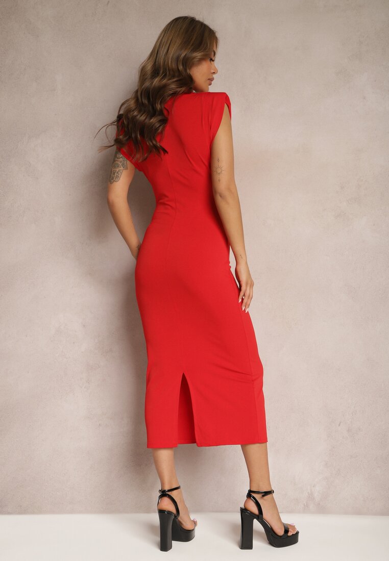 Czerwona Dopasowana Sukienka Midi z Kwiatkiem w Postaci Broszki Olivetta