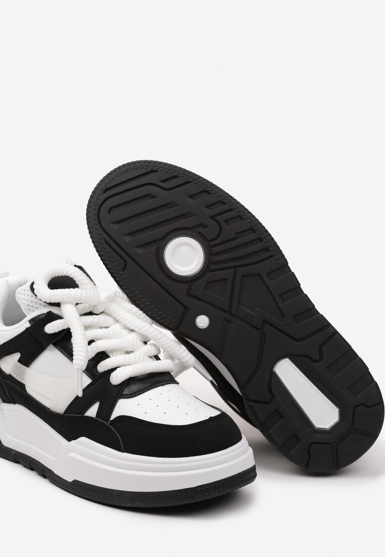 Czarno-Białe Płaskie Casualowe Sneakersy ze Sznurowaniem i Transparentnym Elementem z Tyłu Gamarie