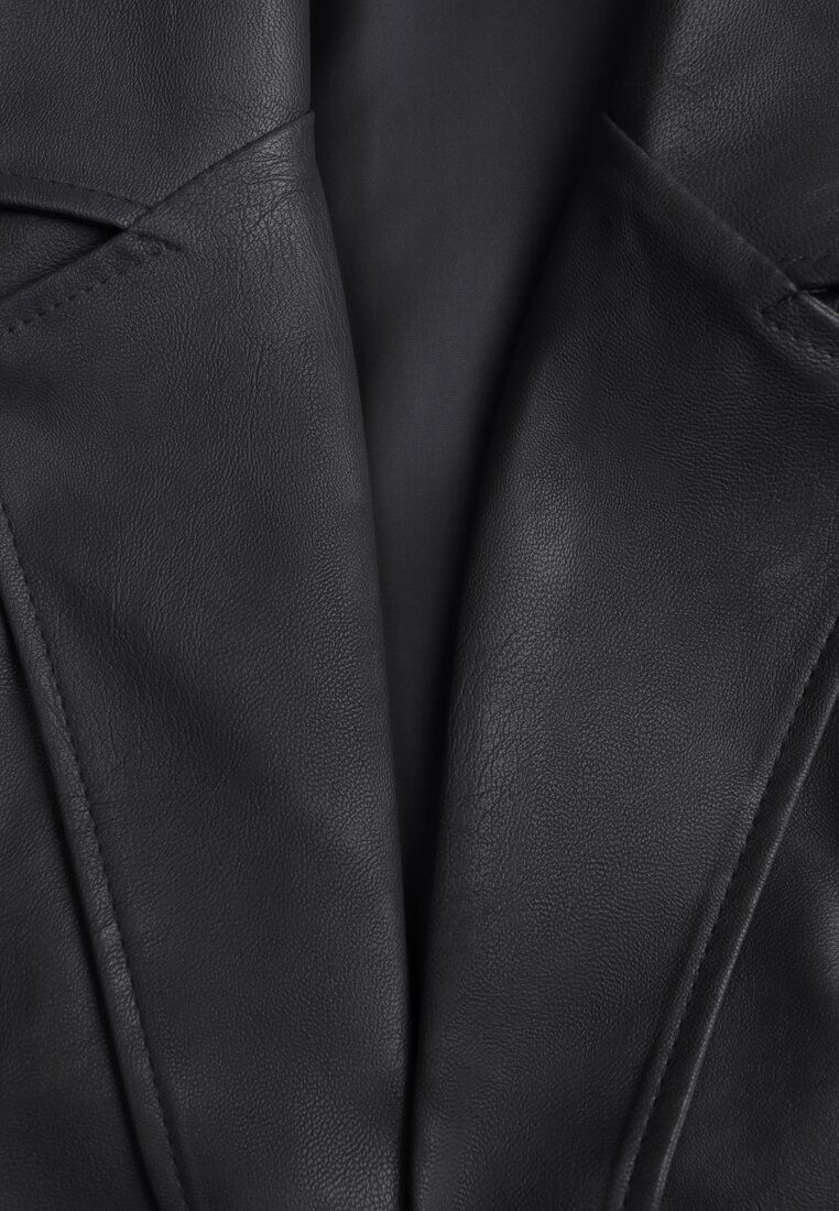 Jacheta neagra tip cutie din piele ecologica neinchisa cu pernute la umeri Suniya