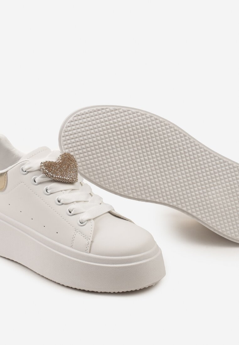 Biało-Złote Wiązane Casualowe Sneakersy na Platformie z Cyrkoniami i Metalową Aplikacją Illita