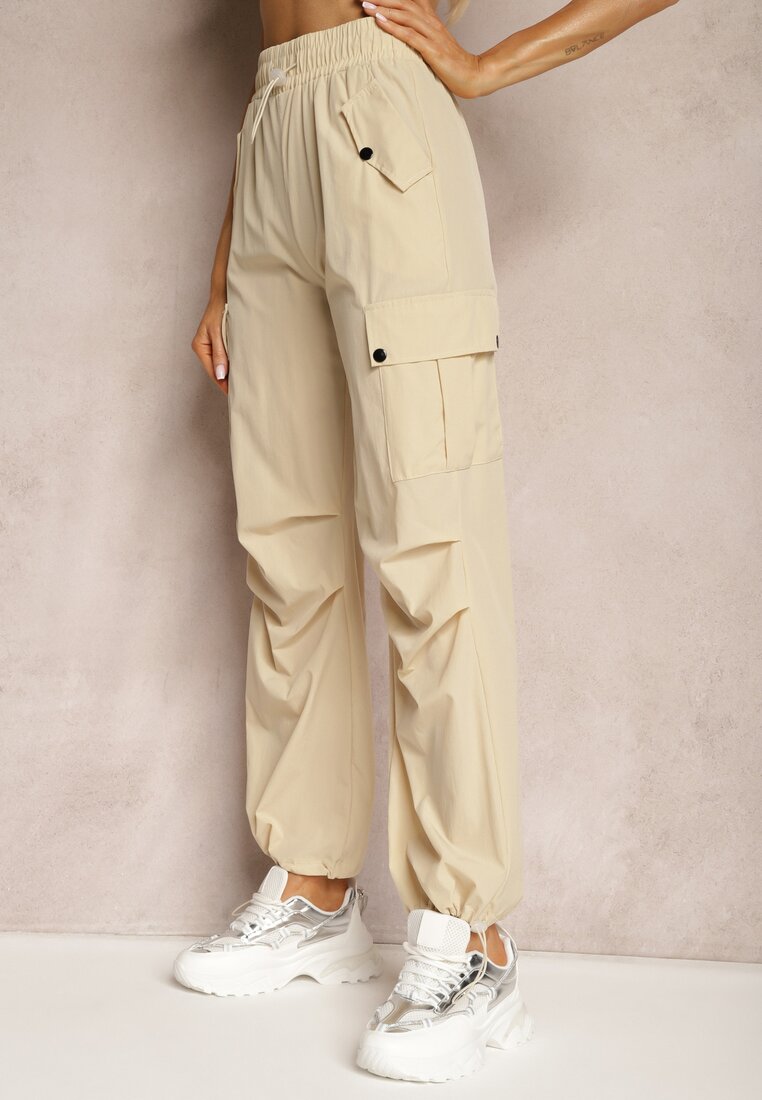 Pantaloni bej deschis High Waist stil cargo cu șnur în talie Elola