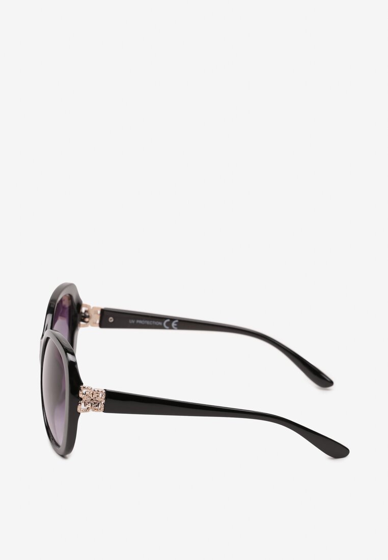 Czarne Casualowe Okulary Przeciwsłoneczne z Metalicznymi Wstawkami Cleara