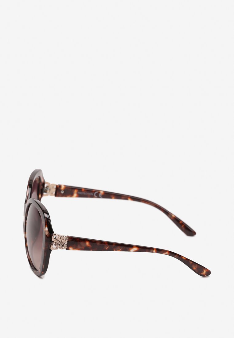 Ciemnobrązowe Casualowe Okulary Przeciwsłoneczne z Metalicznymi Wstawkami Cleara