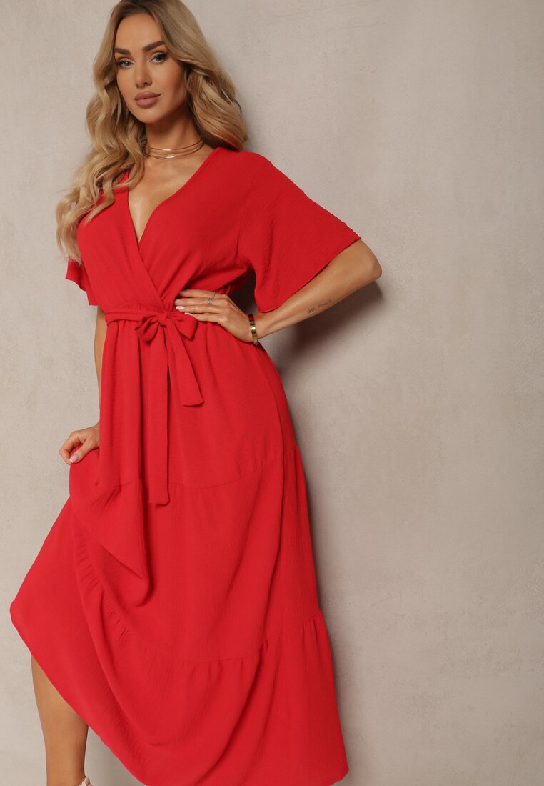 Czerwona Sukienka Maxi z Gumką w Talii i Głębokim Dekoltem Chemiste
