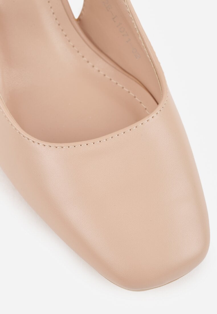 Beżowe Czółenka na Słupku Wykończone Kwadratowym Noskiem i Cienkimi Paseczkami Elavon