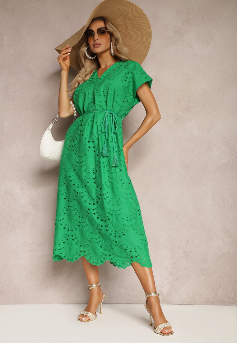 Zielona Bawełniana Sukienka o Haftowanym Wykończeniu z Materiałowym Paskiem w Talii Dimla