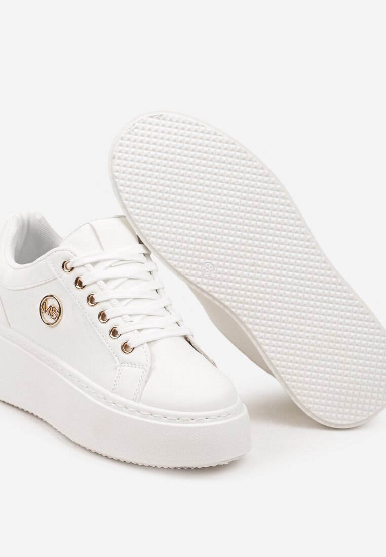 Białe Sneakersy na Jednolitej Platformie z Niewielką Aplikacją Tavea