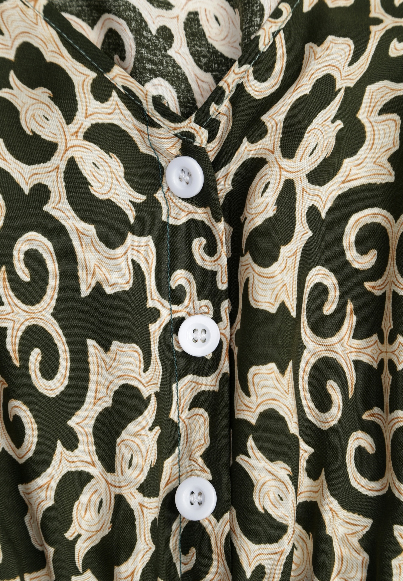 Ciemnozielona Sukienka z Bawełny z Trójkątnym Dekoltem i Gumką w Talii Zapinana na Guziki Lavlea