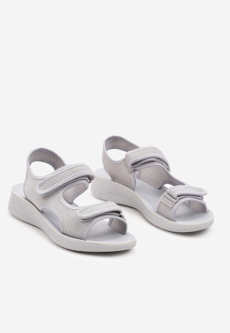 Sandale Gri Sport cu Talpă Joasă cu Velcro cu Perforare Tesianne