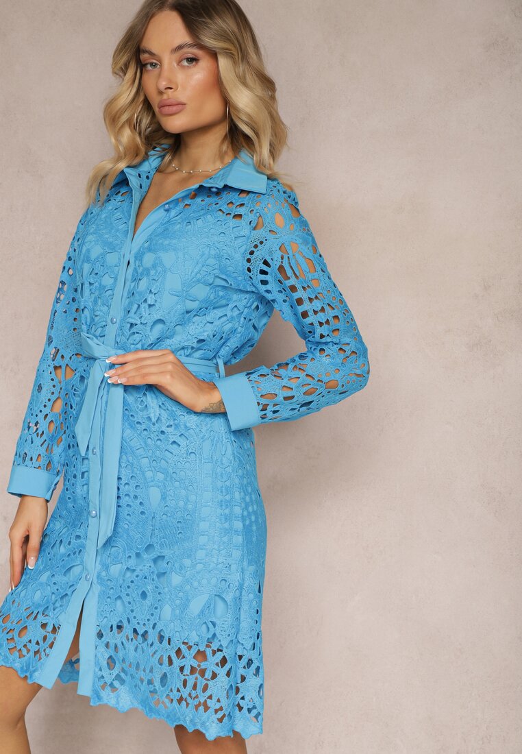 Rochie tip cămașă albastră mini din dantelă ajurată cu cordon Norila