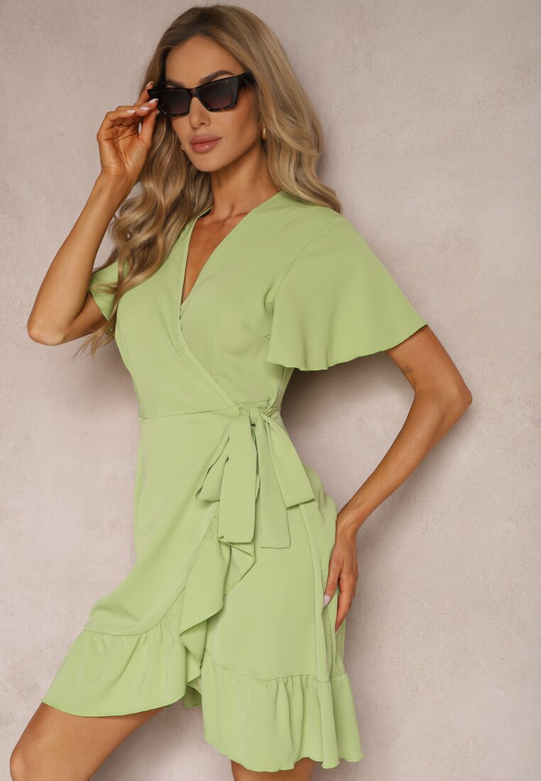 Rochie verde petrecută cu volan decorativ Tinanis