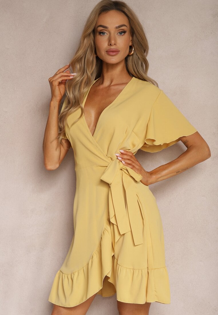 Rochie galbenă tip plic cu volan decorativ Tinanis