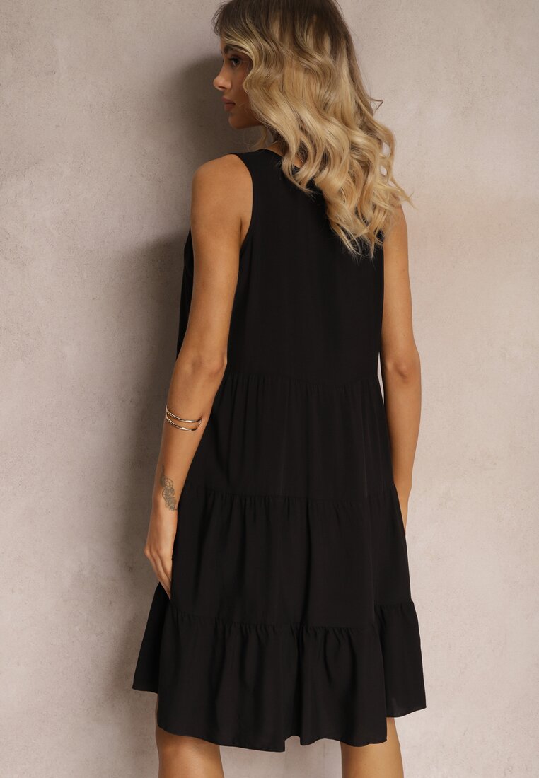 Czarna Sukienka z Bawełny o Rozkloszowanym Kroju z Falbanami Nelyana