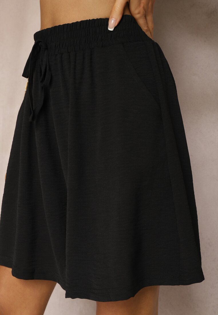 Czarne Szorty w Stylu Bermudów High Waist z Wiskozą i Bawełną oraz Gumką w Pasie Nellsa