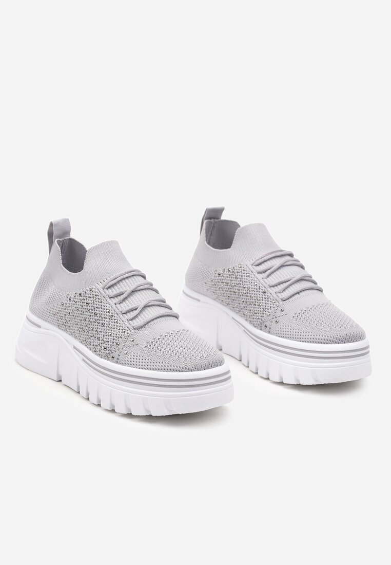 Sneakers Gri cu Partea Superioară Elastică și Perforații Decorative pe Talpă Groasă Frilifea