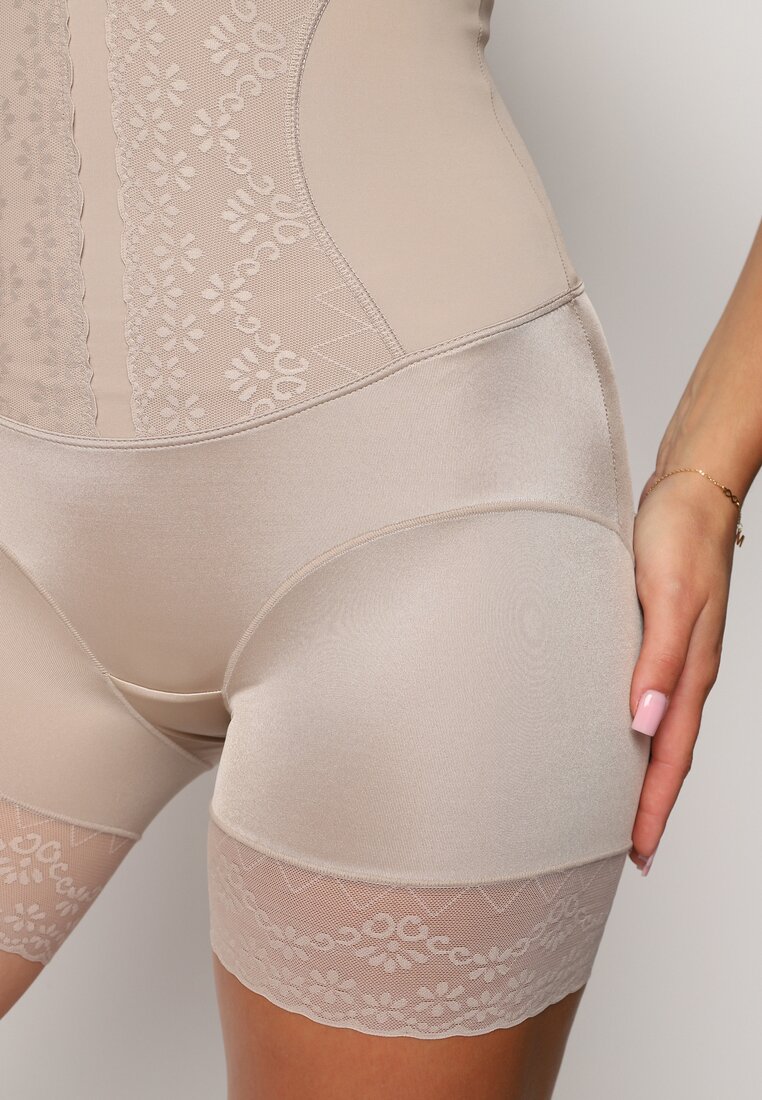 Ciemnobeżowa Bielizna modelująca Szorty High Waist Zakończone Koronką Dliana