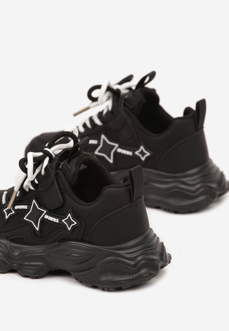 Czarne Sznurowane Buty Sportowe Sneakersy na Płaskiej Tłoczonej Podeszwie z Gwiazdkami Avrie