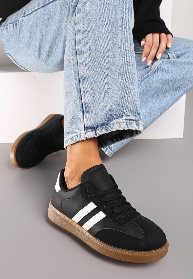 Czarne Sneakersy Sznurowane w Sportowym Stylu Mrefia