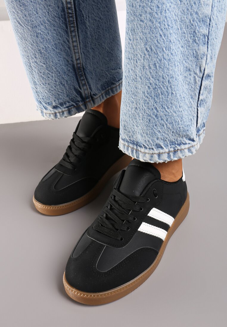 Czarne Sneakersy Sznurowane w Sportowym Stylu Mrefia