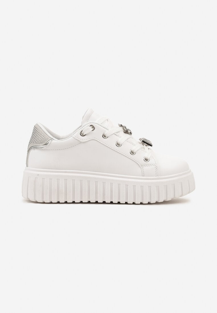 Biało-Srebrne Sneakersy na Platformie Ozdobione Metaliczną Wstawką i Aplikacjami z Cyrkonii Qulina