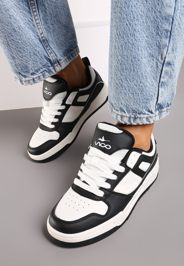 Czarno-Białe Sneakersy na Płaskiej Tłoczonej Podeszwie Vlietha