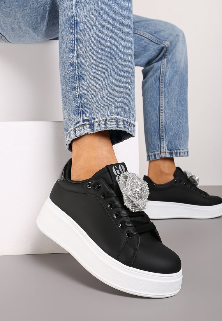 Czarno-Srebrne Sneakersy na Platformie z Aplikacją Kwiatu 3D z Cyrkoniami Navilda