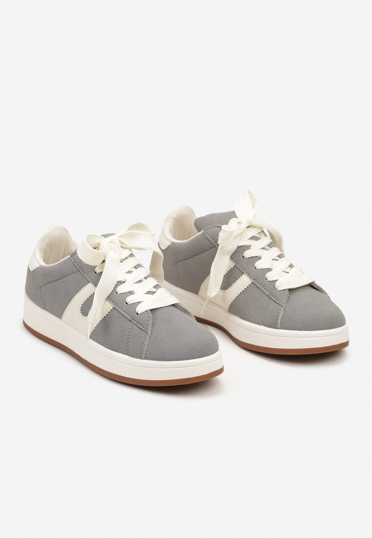Szare Sznurowane Sneakersy na Płaskie Podeszwie Wykończone Geometrycznym Wzorem Genaria