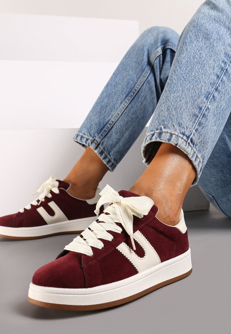 Bordowe Sznurowane Sneakersy na Płaskie Podeszwie Wykończone Geometrycznym Wzorem Genaria