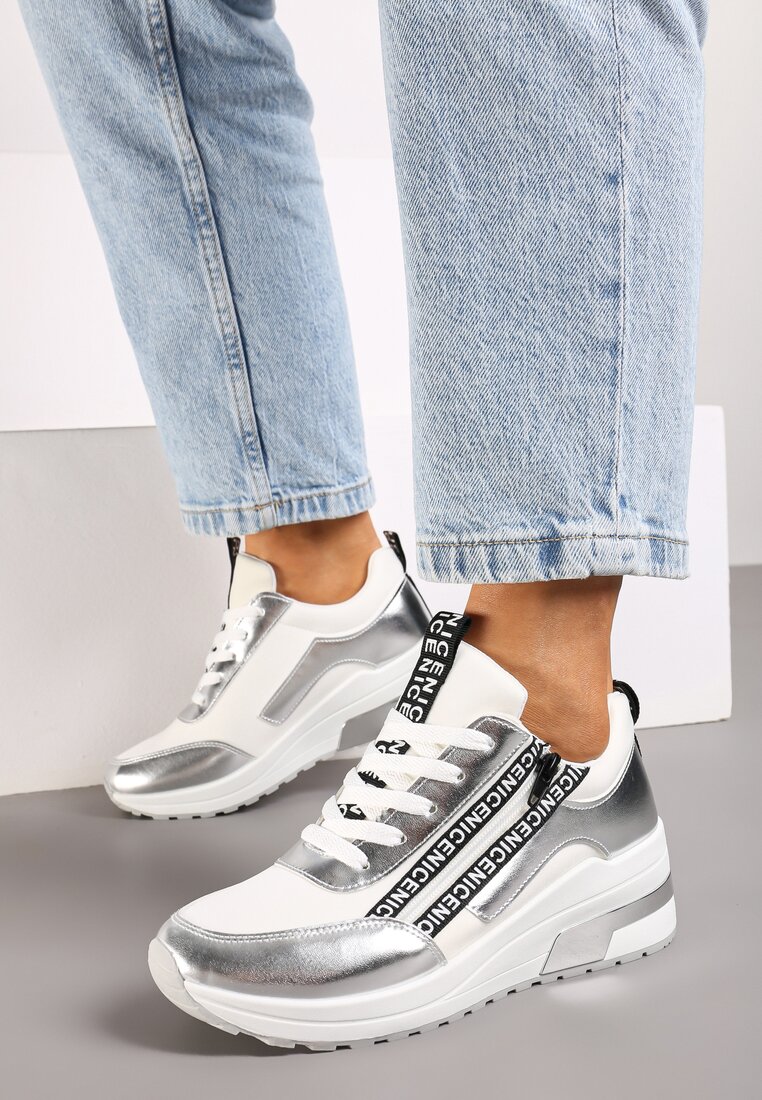 Srebrne Sznurowane Sneakersy na Koturnie Ozdobione Suwakiem i Metalicznym Wykończeniem Vlissa