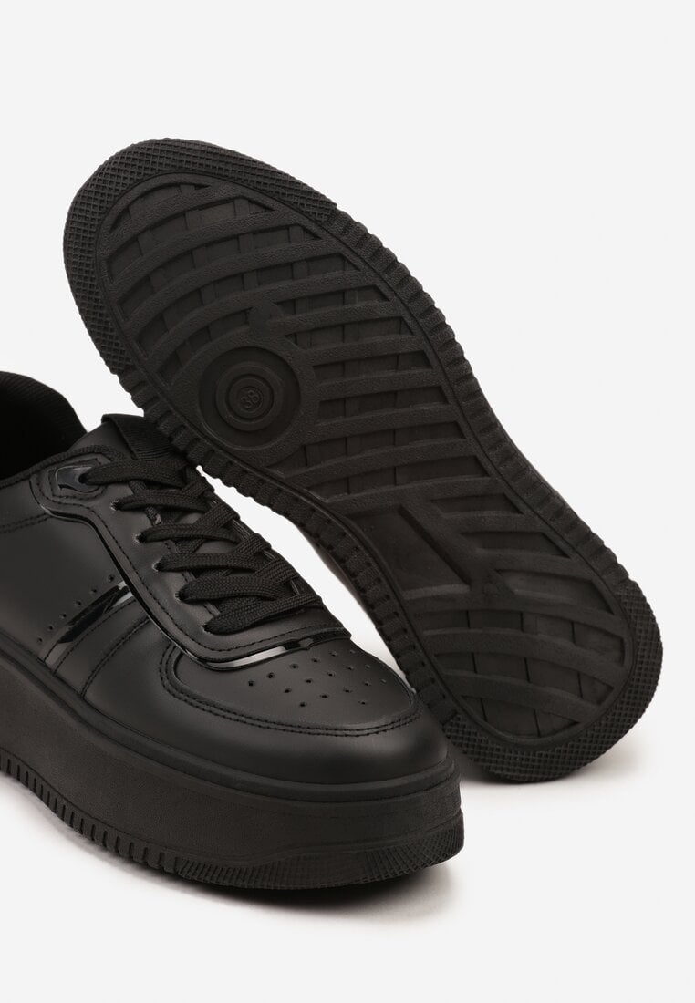 Czarne Casualowe Sneakersy na Platformie Wykończone Perforacją Milovia