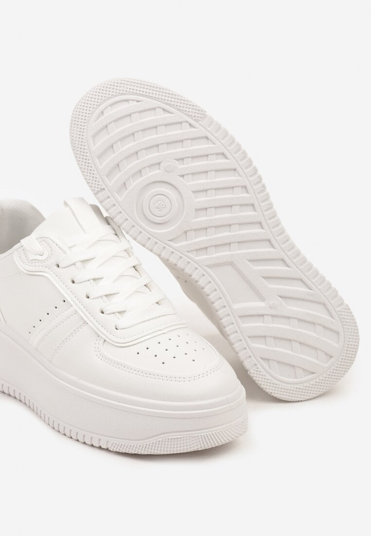 Białe Casualowe Sneakersy na Platformie Wykończone Perforacją Milovia