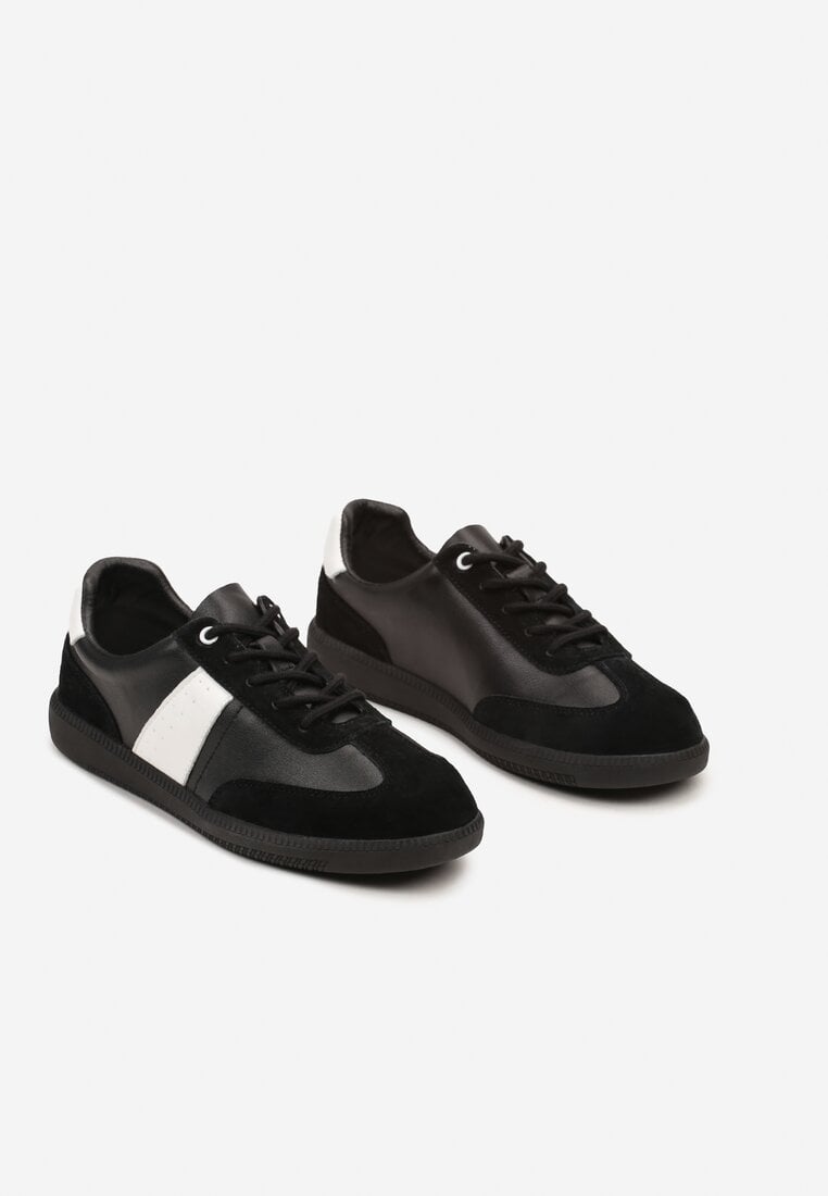 Czarno-Białe Sneakersy na Płaskiej Podeszwie ze Skóry Naturalnej Ozdobione Przeszyciami Milirea