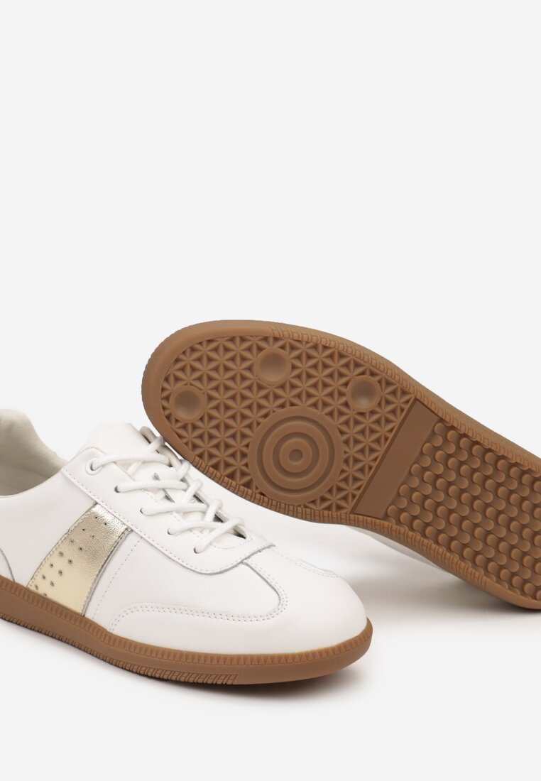 Biało-Złote Sneakersy na Płaskiej Podeszwie ze Skóry Naturalnej Ozdobione Przeszyciami Milirea