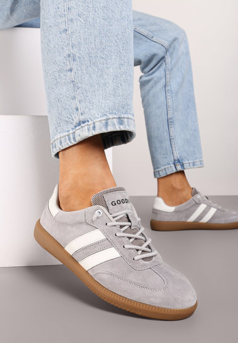 Szare Sneakersy ze Skóry Naturalnej na Płaskiej Podeszwie Wykończone Paskami Navinda