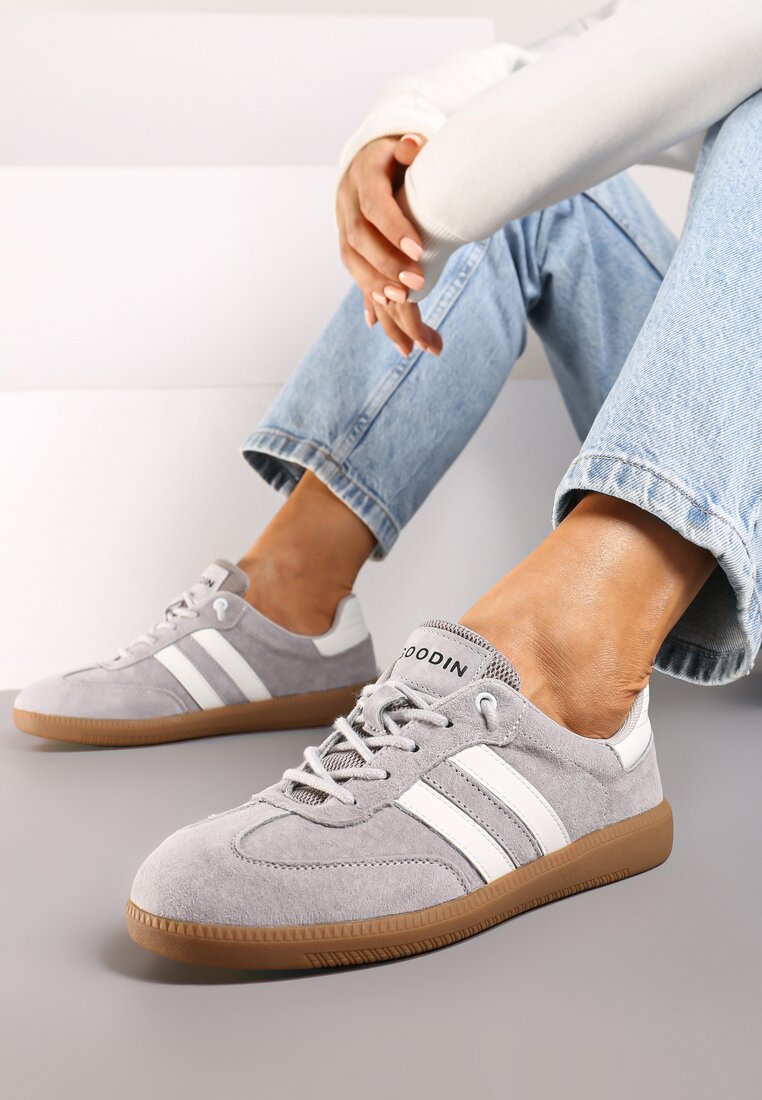 Szare Sneakersy ze Skóry Naturalnej na Płaskiej Podeszwie Wykończone Paskami Navinda