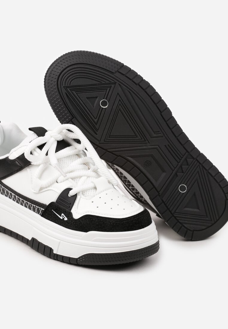 Czarne Sneakersy na Płaskiej Podeszwie Ozdobione Tłoczeniem Mlimara
