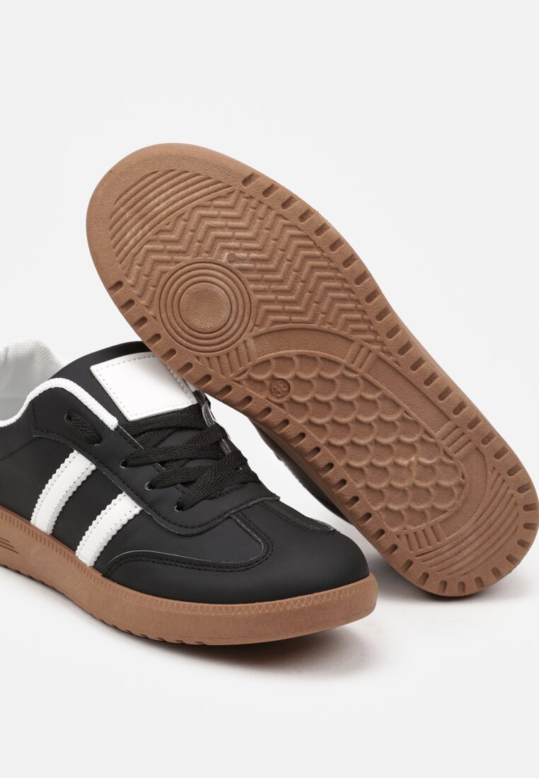 Czarne Casualowe Sneakersy na Płaskiej Podeszwie ze Sznurowaniem Ozdobione Paskami Evilene