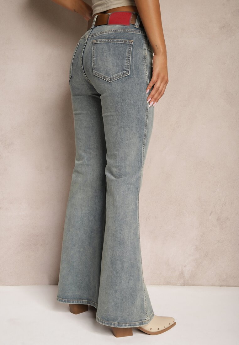 Jasnoniebieskie Jeansy z Bawełny Dzwony High Waist  z Paskiem i Ozdobnymi Kieszeniami Mevalia