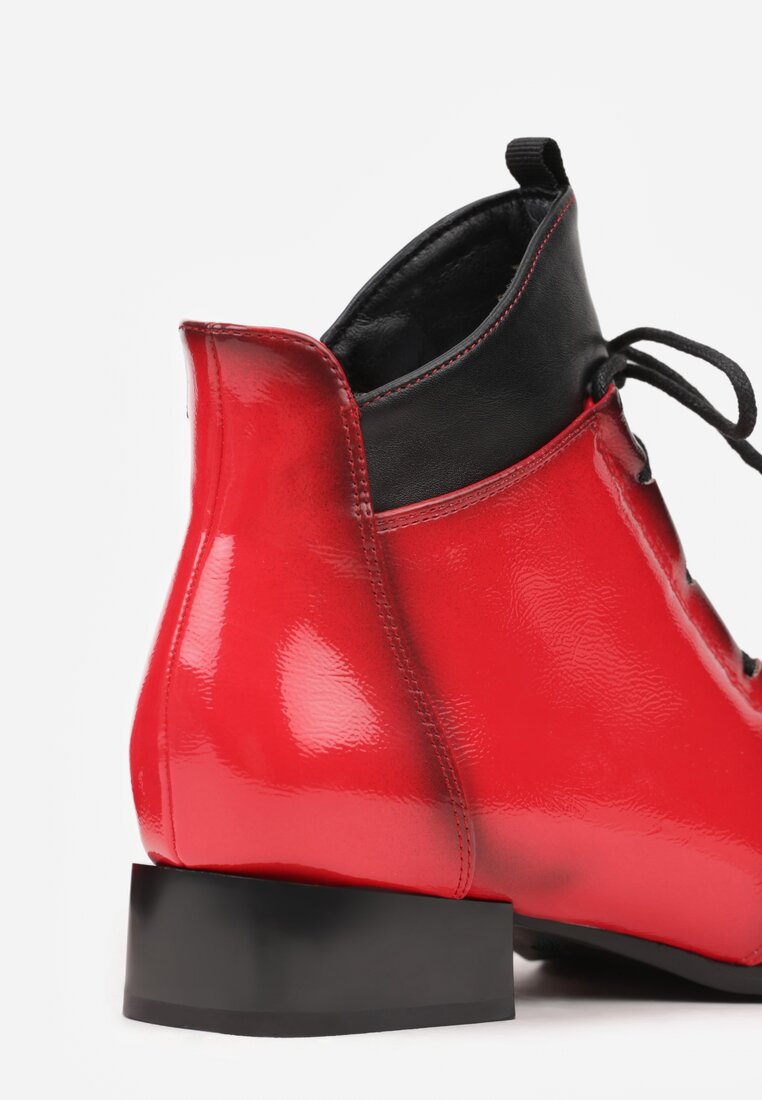 Czerwono-Czarne Botki Lakierowane na Płaskiej Podeszwie ze Sznurowaniem Mivalia