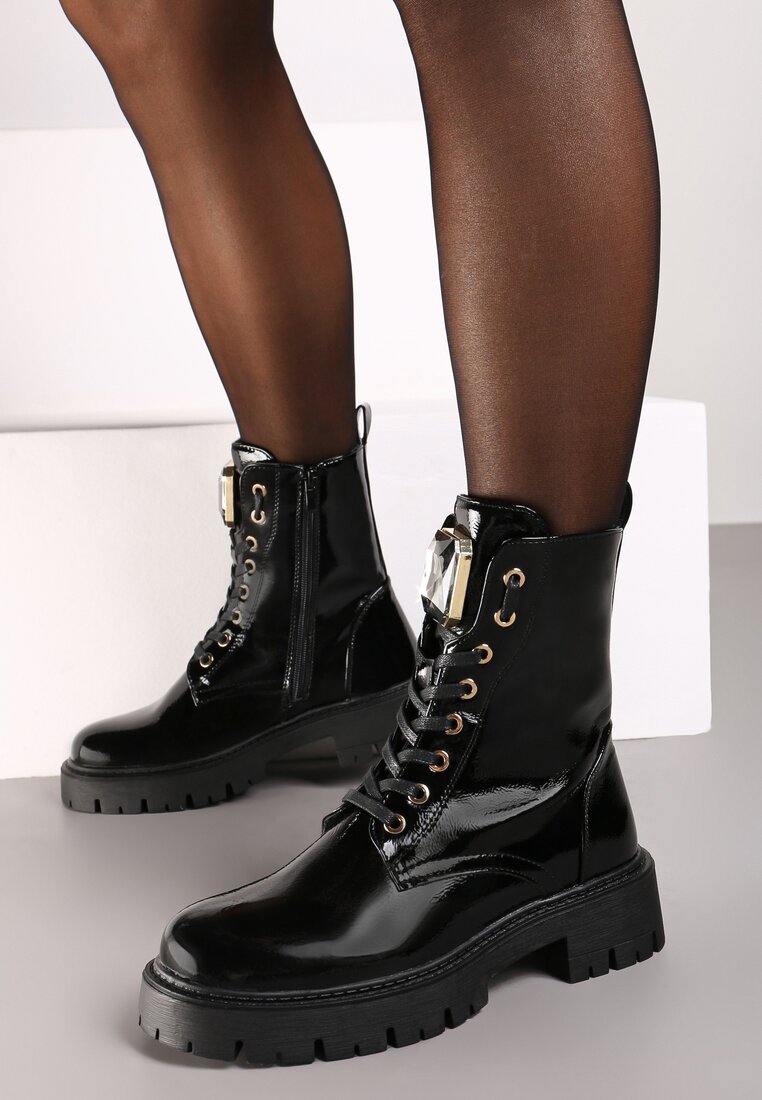 Czarne Sznurowane Botki na Platformie w Stylu Workerów z Aplikacją Kryształka Arrelae