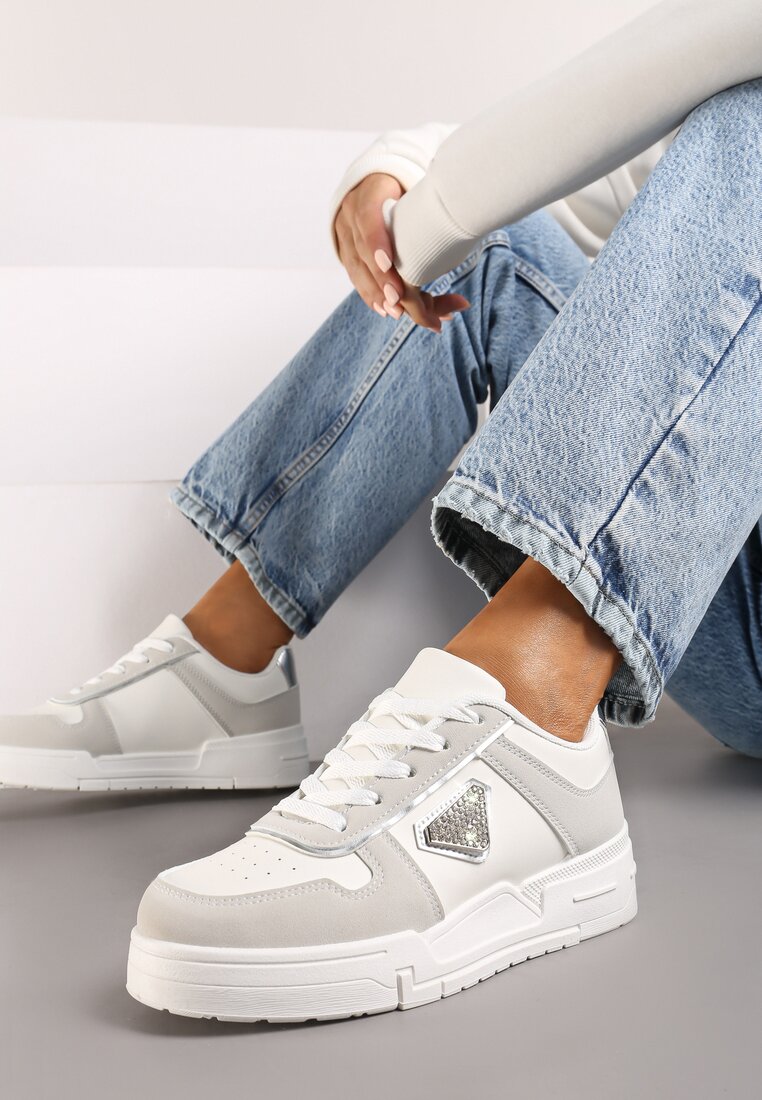 Białe Sneakersy na Platformie z Cyrkoniową Aplikacją Rexania