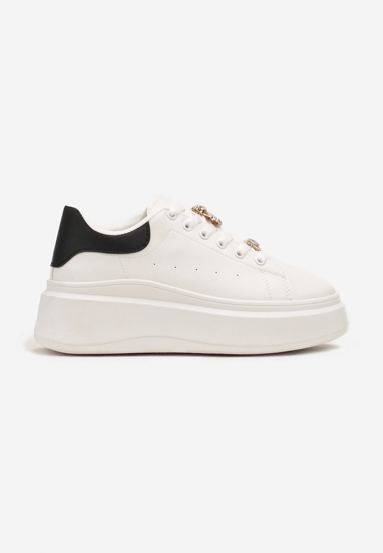 Biało-Czarne Sneakersy na Grubej Podeszwie ze Złotymi Ozdobami na Sznurówkach i Wstawką na Pięcie Rexisa