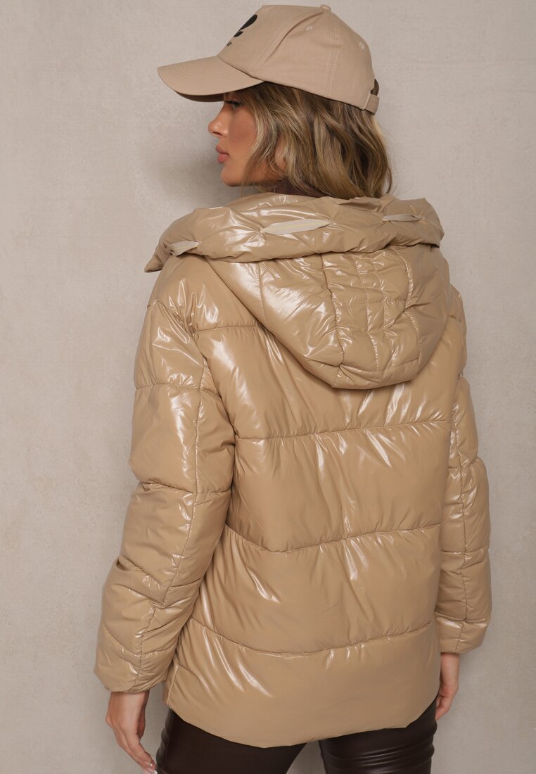Beżowa Kurtka Pikowana Ozdobiona Połyskiem Arkolla