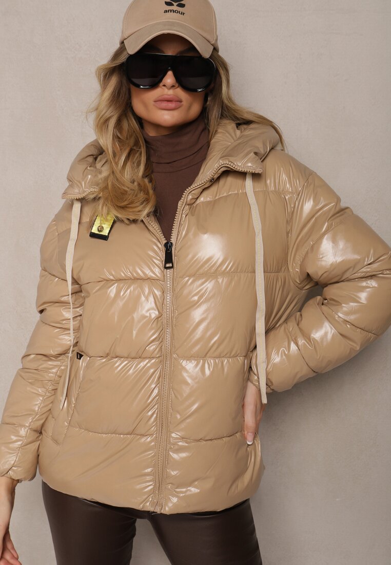 Beżowa Kurtka Pikowana Ozdobiona Połyskiem Arkolla