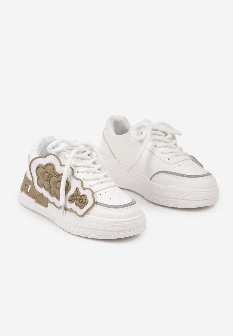 Biało-Beżowe Sneakersy na Niskiej Platformie z Ozdobnymi Kwiatkami na Boku Benavilla