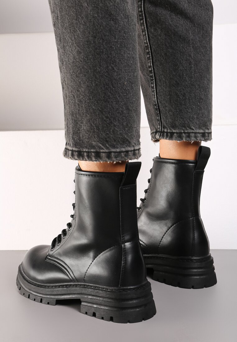 Botine Negre